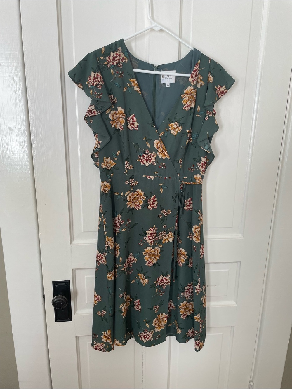 J.O.A. Green Floral Wrap Midi Dress